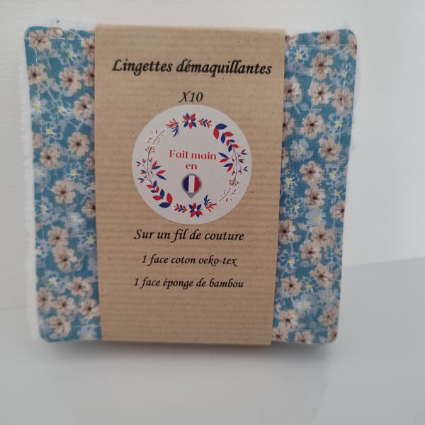 Lot de 10 lingettes démaquillantes bleues
